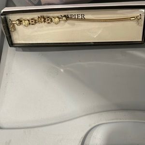 Napier Charm Bracelet w lobster lock